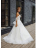 Beaded Ivory Tulle Wedding Dress With Detachable Collar Sleeve
